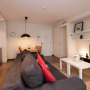 port-vii-apt-centrico-acogedor-w-balcon-23.catalonia-hotels.com/
